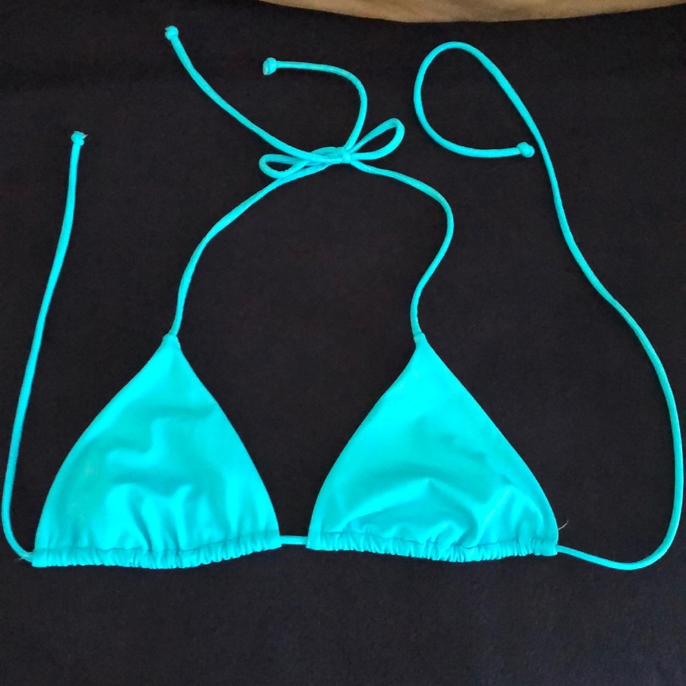 VS Bikini top Medium.
